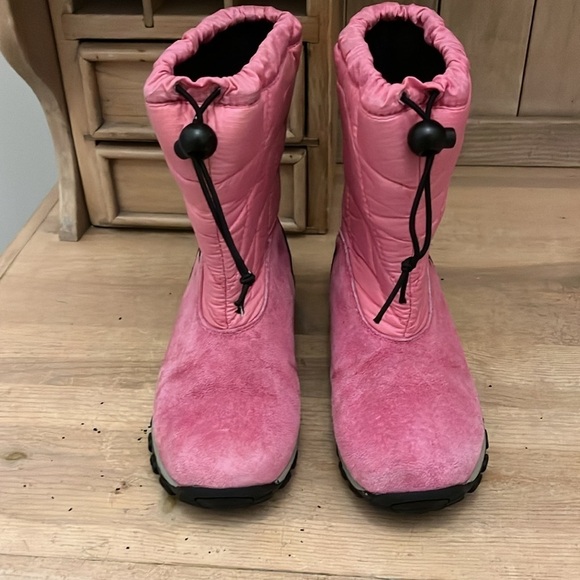Merrell Thinsulate Snow Boots Pink Size 2 Non-marking soles Toggle Closure - Picture 2 of 10